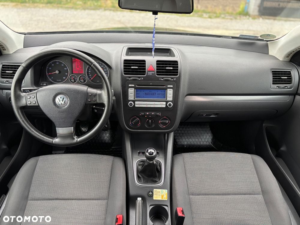 Volkswagen Golf - 12
