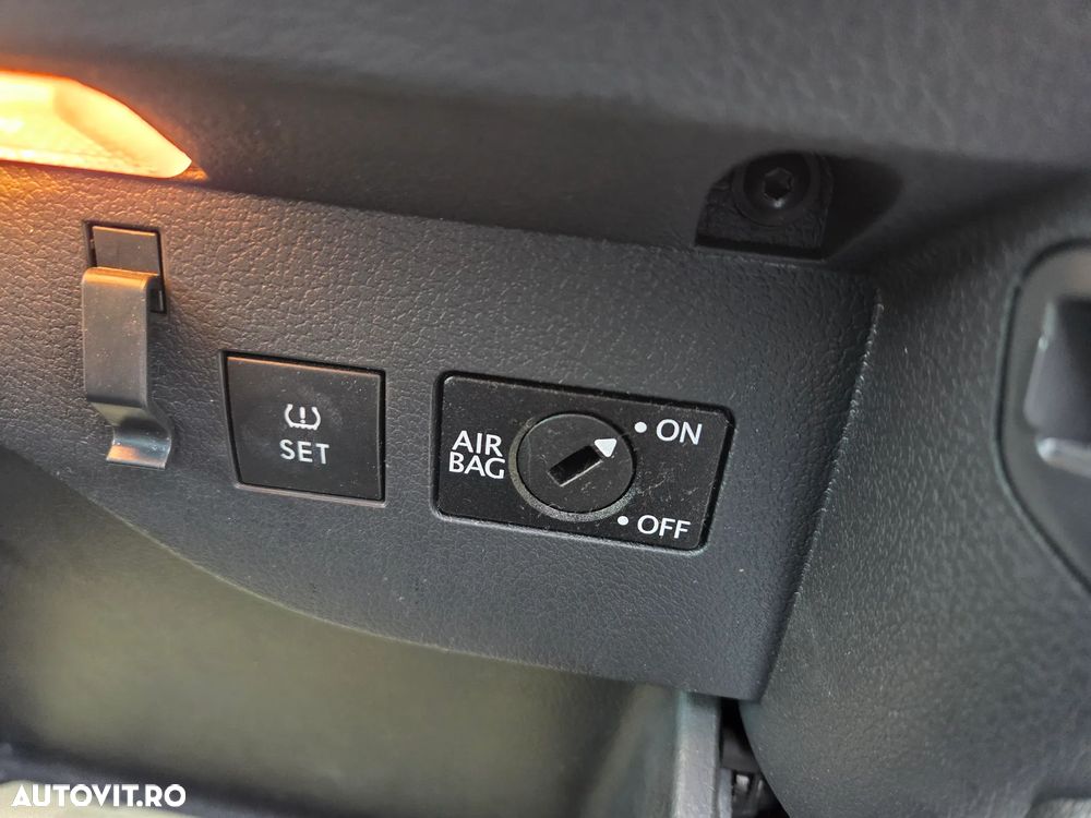 Volkswagen Golf Plus 2.0 TDI DPF Life - 19