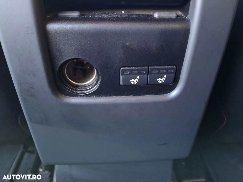 Volvo V60 D6 Plug-In-Hybrid AWD Geartronic Summum - 19