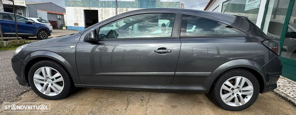 Opel Astra GTC 1.9 CDTi - 7