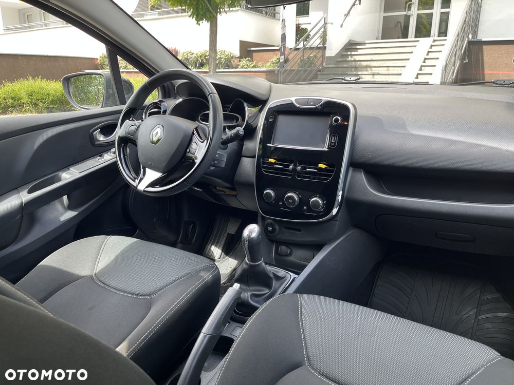 Renault Clio 1.2 16V Alize - 10