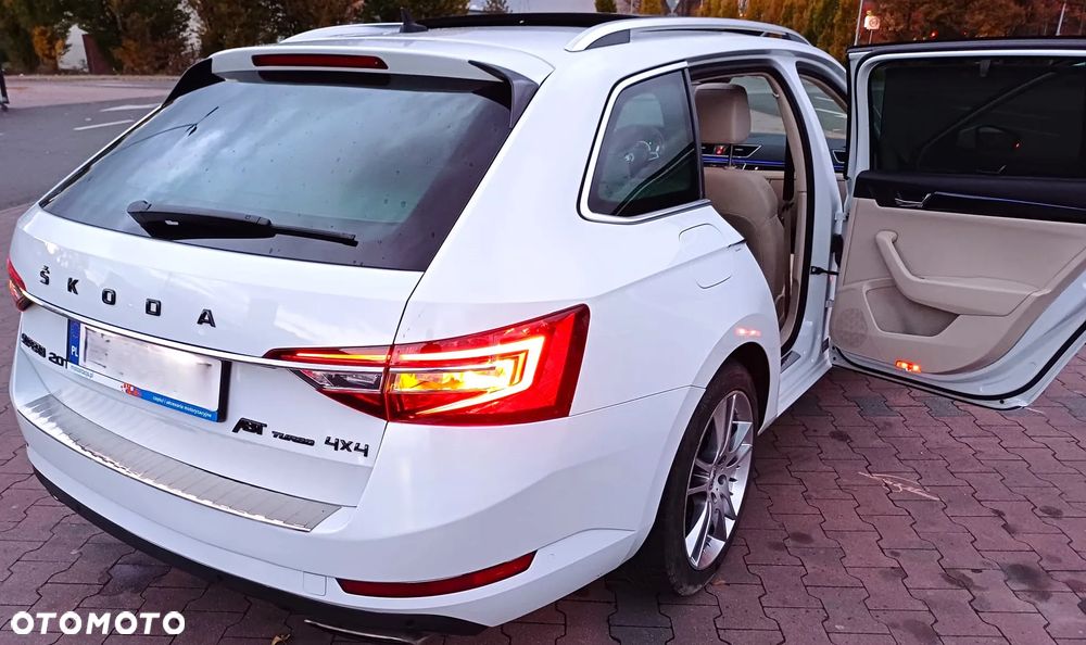 Skoda Superb Combi 2.0 TSI 4x4 DSG L&K - 7