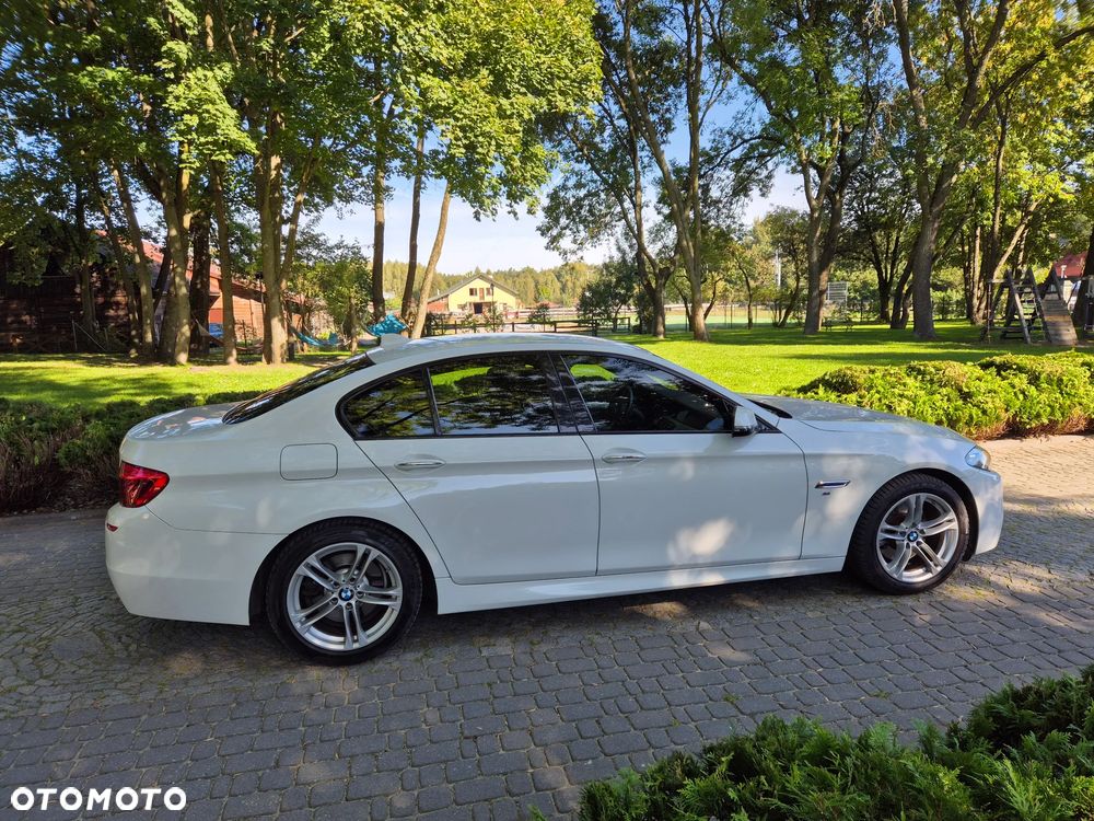 BMW Seria 5 520d xDrive - 7