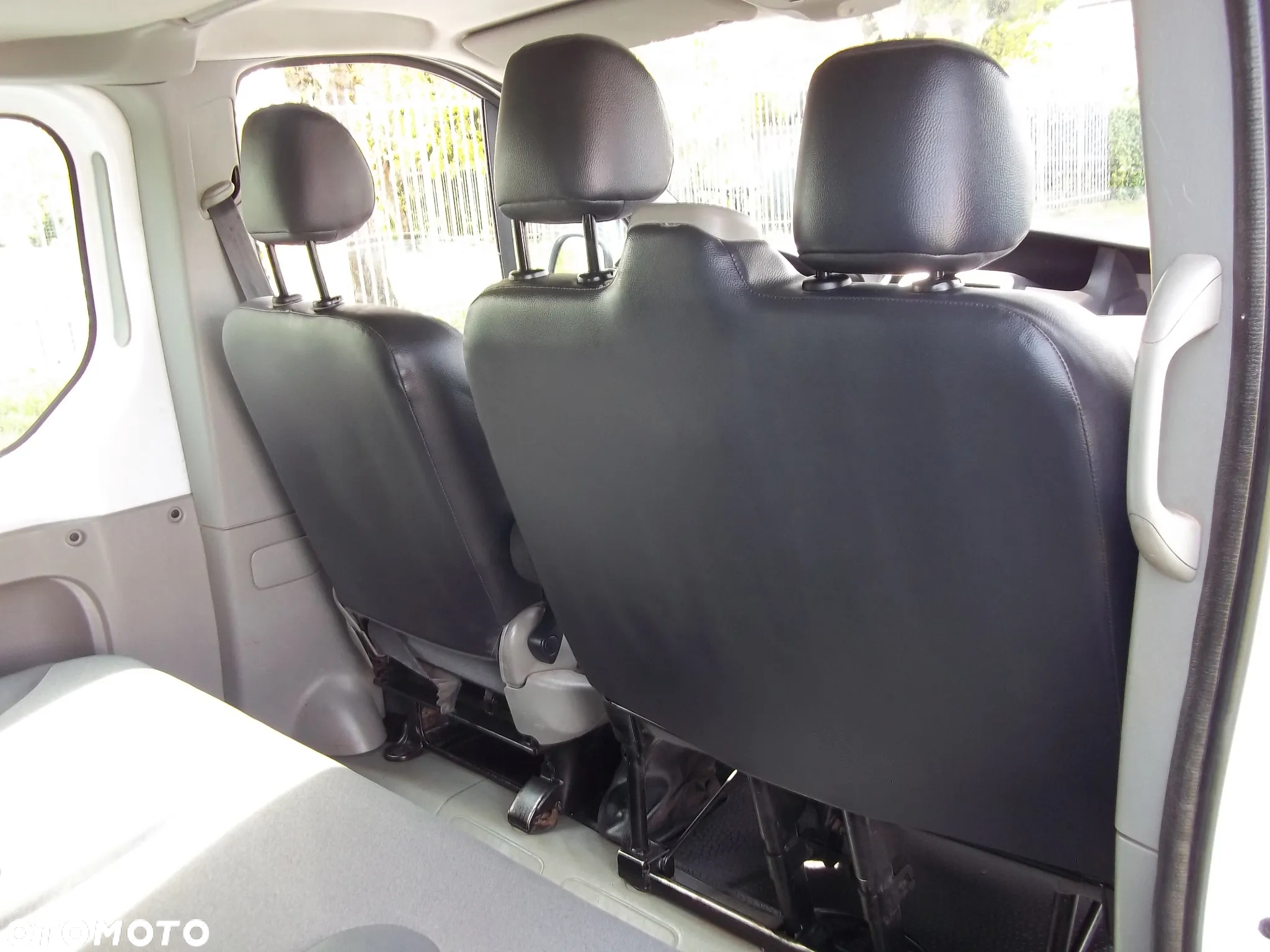Renault Trafic 2.0 dCi 115 Combi L2H1 - 14