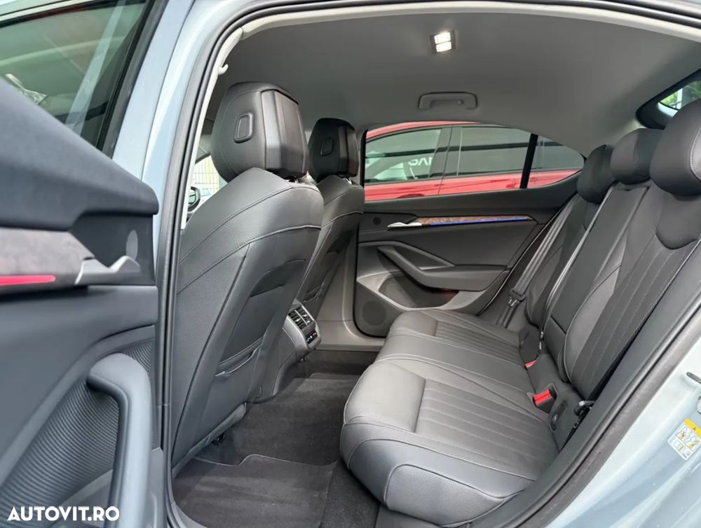 Skoda Superb 2.0 TDI DSG 4X4 L&K - 11