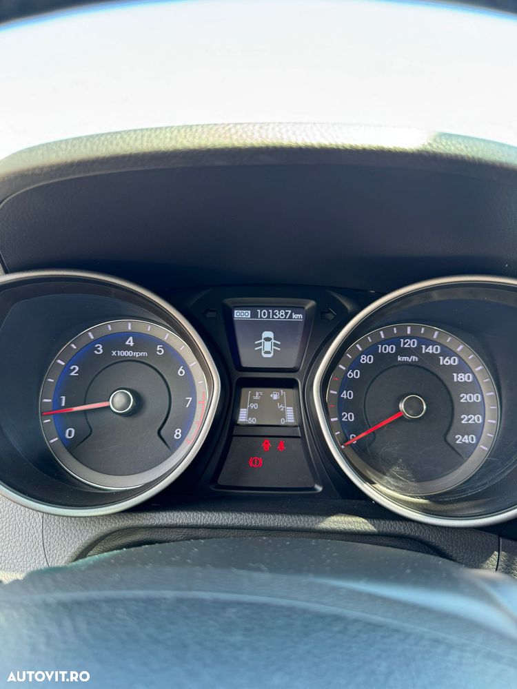 Hyundai i30 1.6 GDI Exclusive Special Edition - 11