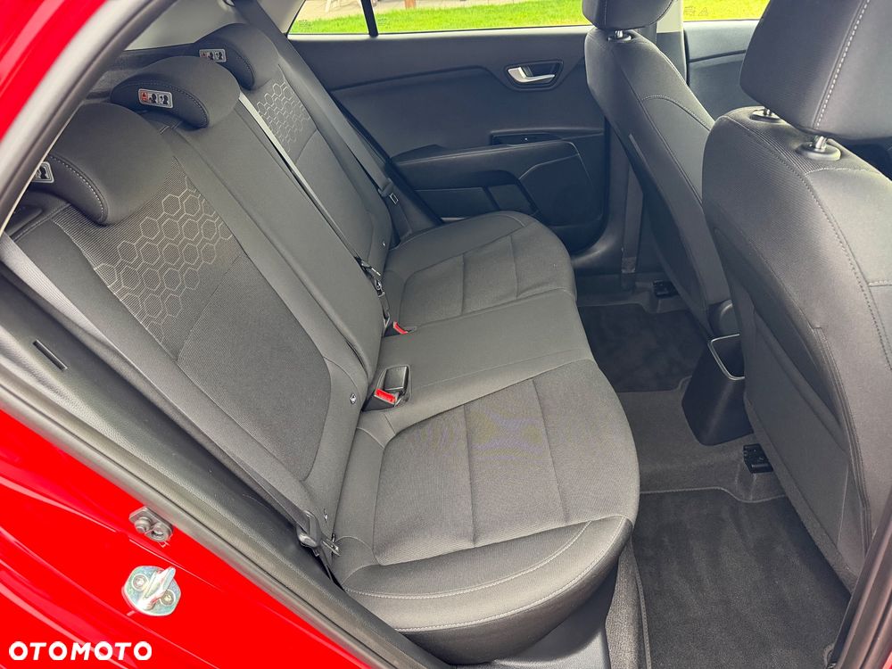 Kia Rio 1.2 Dream Team Edition - 13