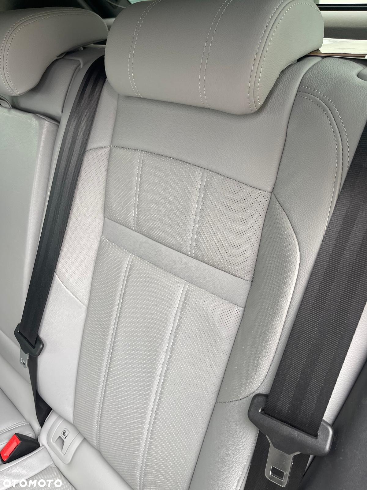 Land Rover Range Rover Evoque - 15
