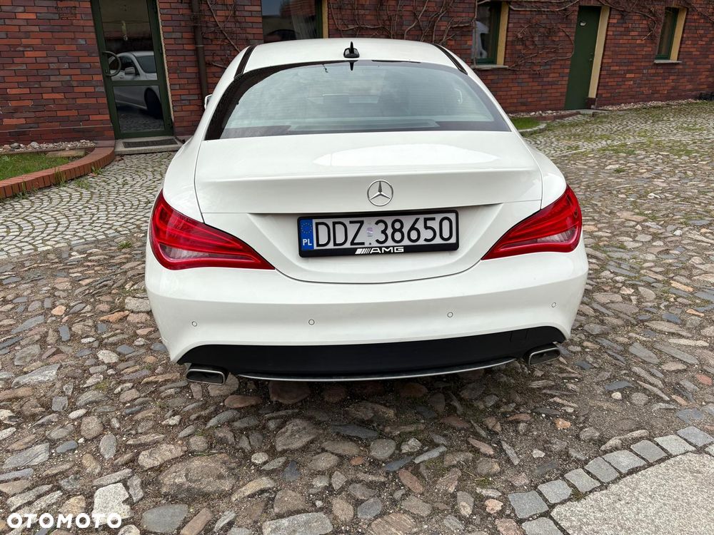 Mercedes-Benz CLA - 4
