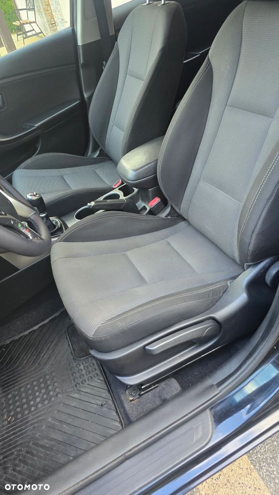 Hyundai i30 1.6 CRDi BlueDrive Premium - 6
