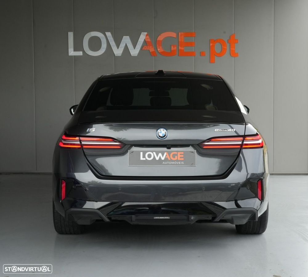 BMW i5 eDrive40 Pack Desportivo M - 29