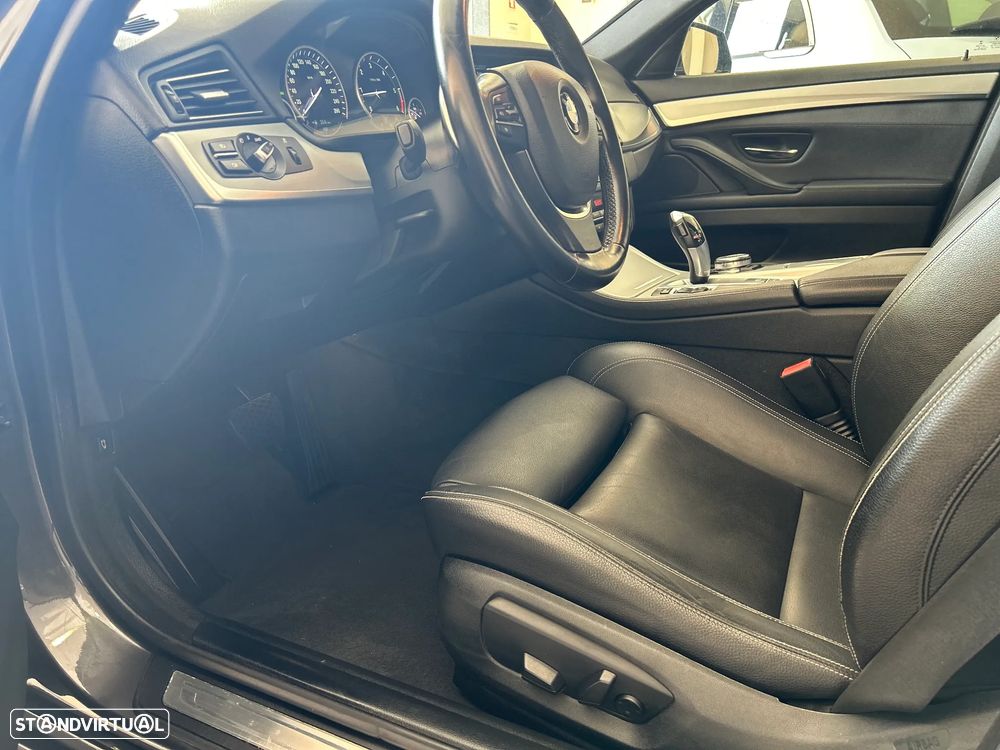 BMW 520 d Line Luxury Auto - 29