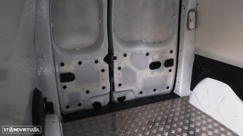 Renault Kangoo 1.5 DCI 95 Maxi GPS - 8