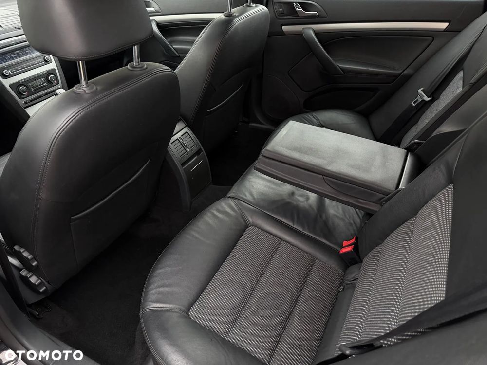 Skoda Octavia 1.8 TSI IMPULS EDITION - 33