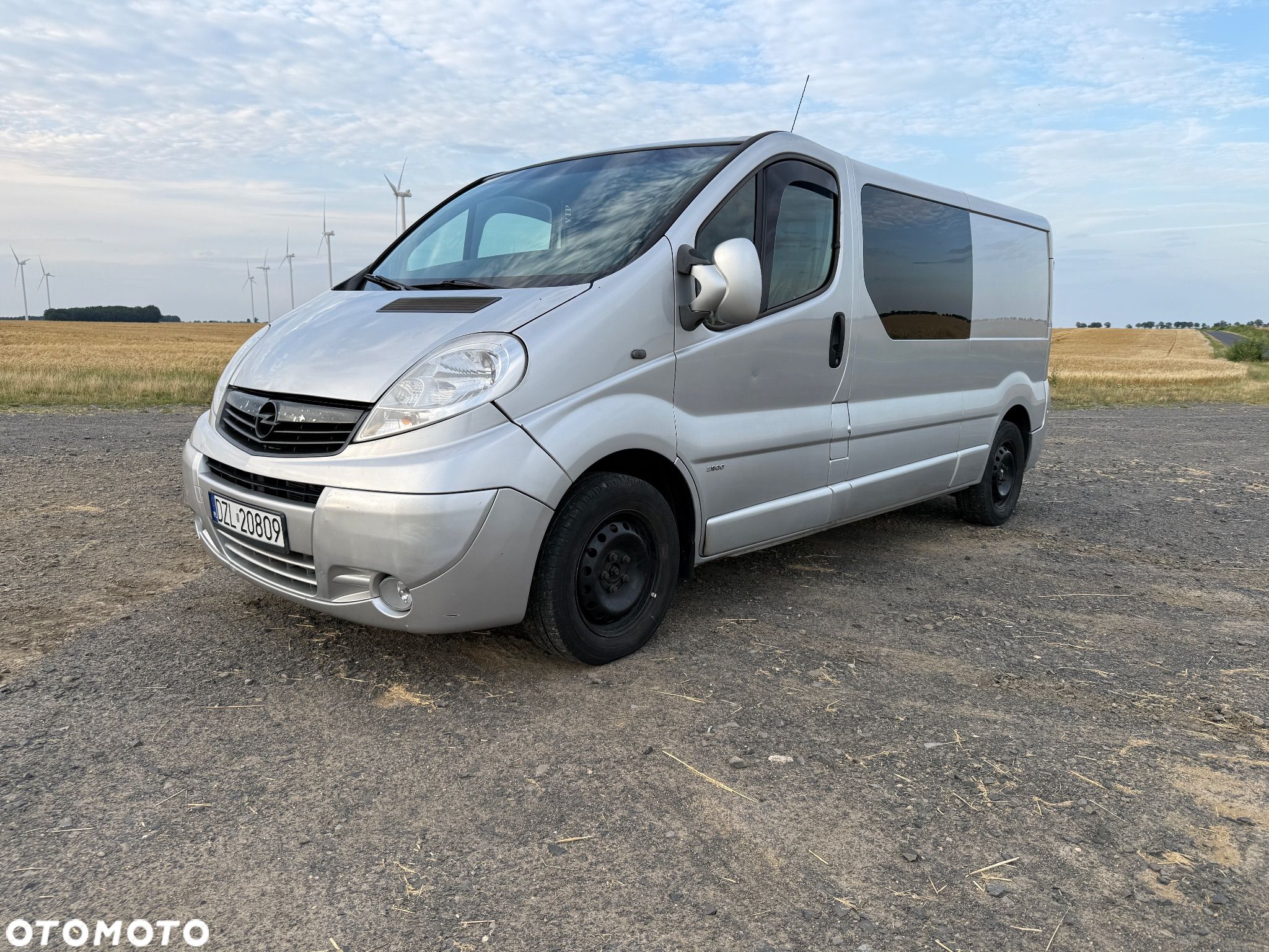 Opel Vivaro - 1