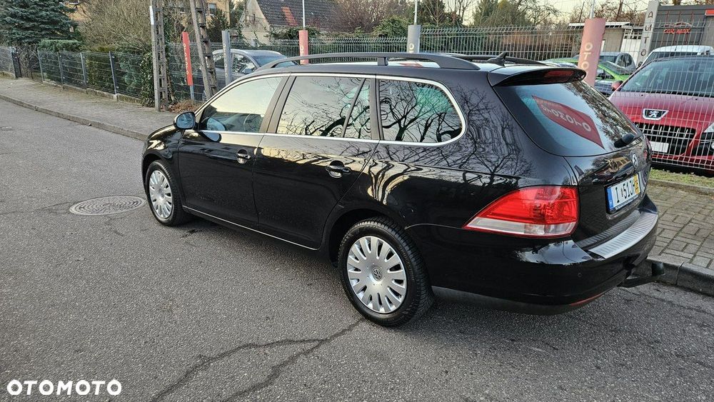 Volkswagen Golf 2.0 TDI DPF Highline - 11