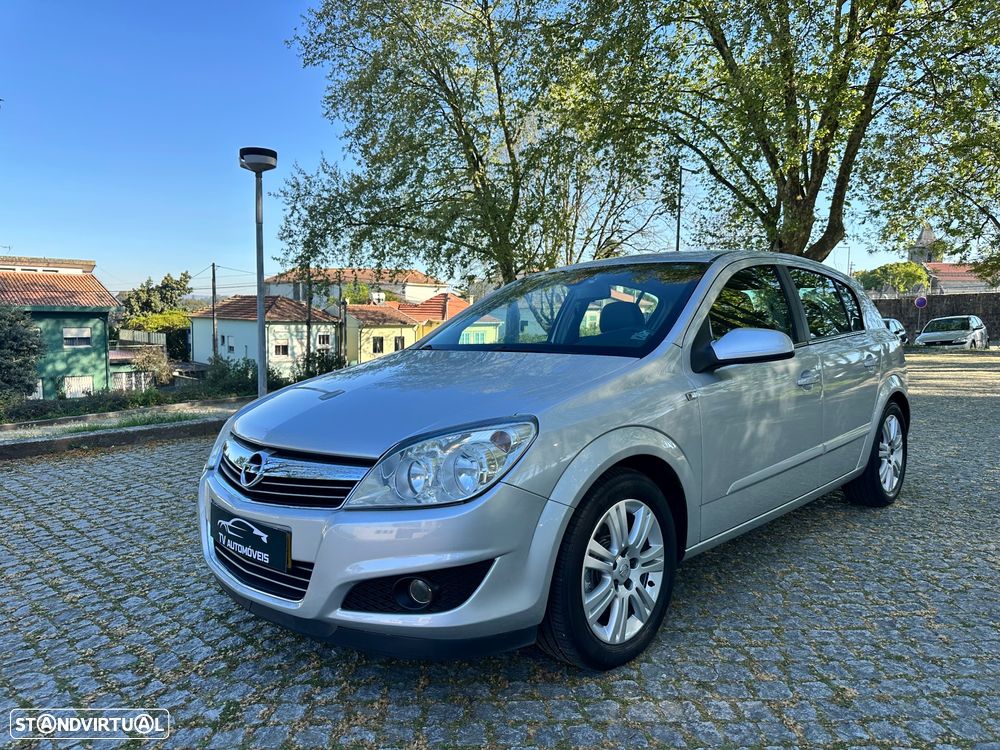 Opel Astra 1.7 CDTI Cosmo - 3