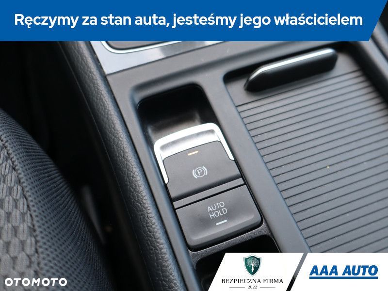 Volkswagen Golf Variant - 17