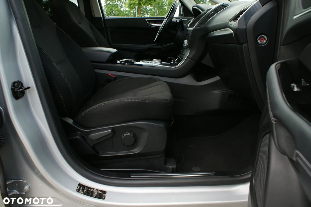 Ford S-Max 2.0 EcoBlue Titanium - 21