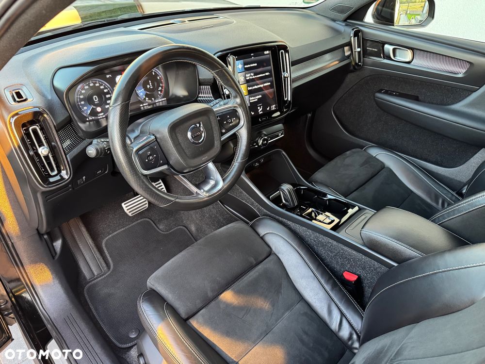 Volvo XC 40 T3 Geartronic RDesign - 31