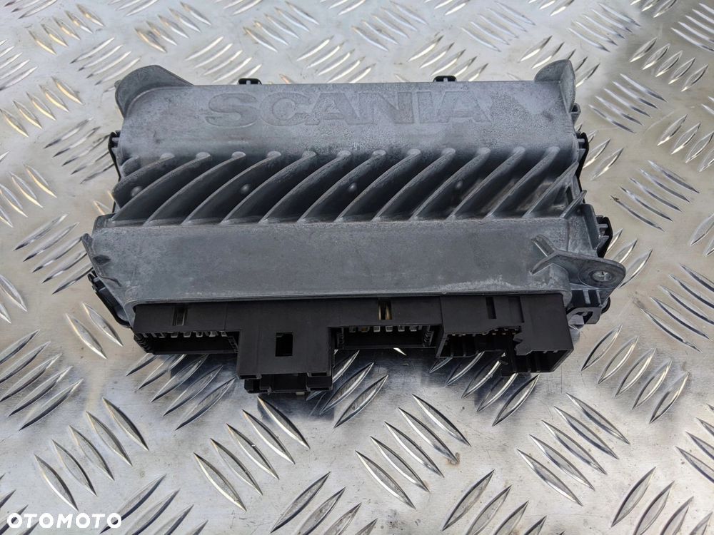 STEROWNIK ŚWIATEŁ VIS CUV2 SCANIA R EURO 6 - 4