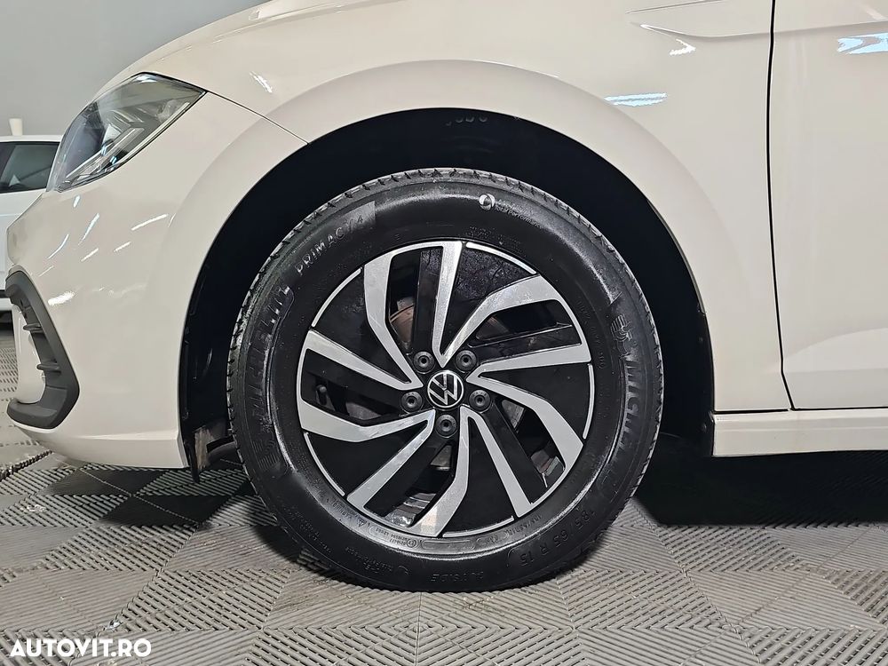Volkswagen Polo - 13