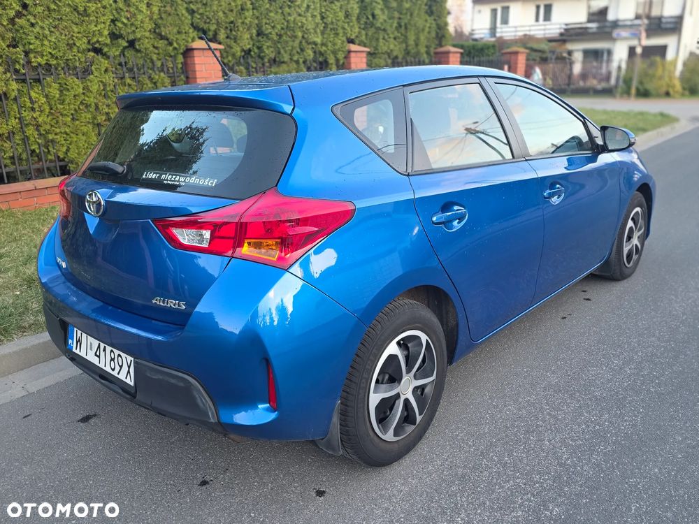 Toyota Auris 1.33 VVT-i Active - 4