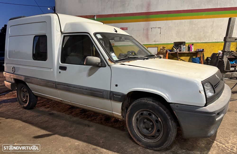 Renault Express - 1