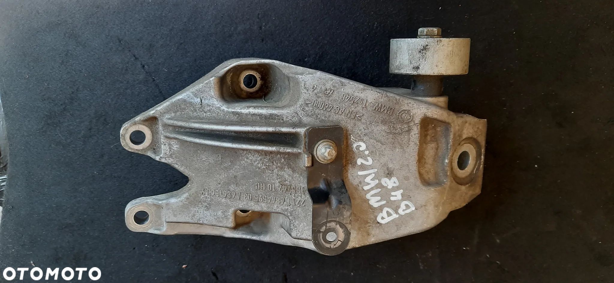 ŁAPA MOCOWANIE SILNIKA WSPORNIK - BMW b48 LEWA  2211 6864595 03 6861565 9 185747 10HU - 1