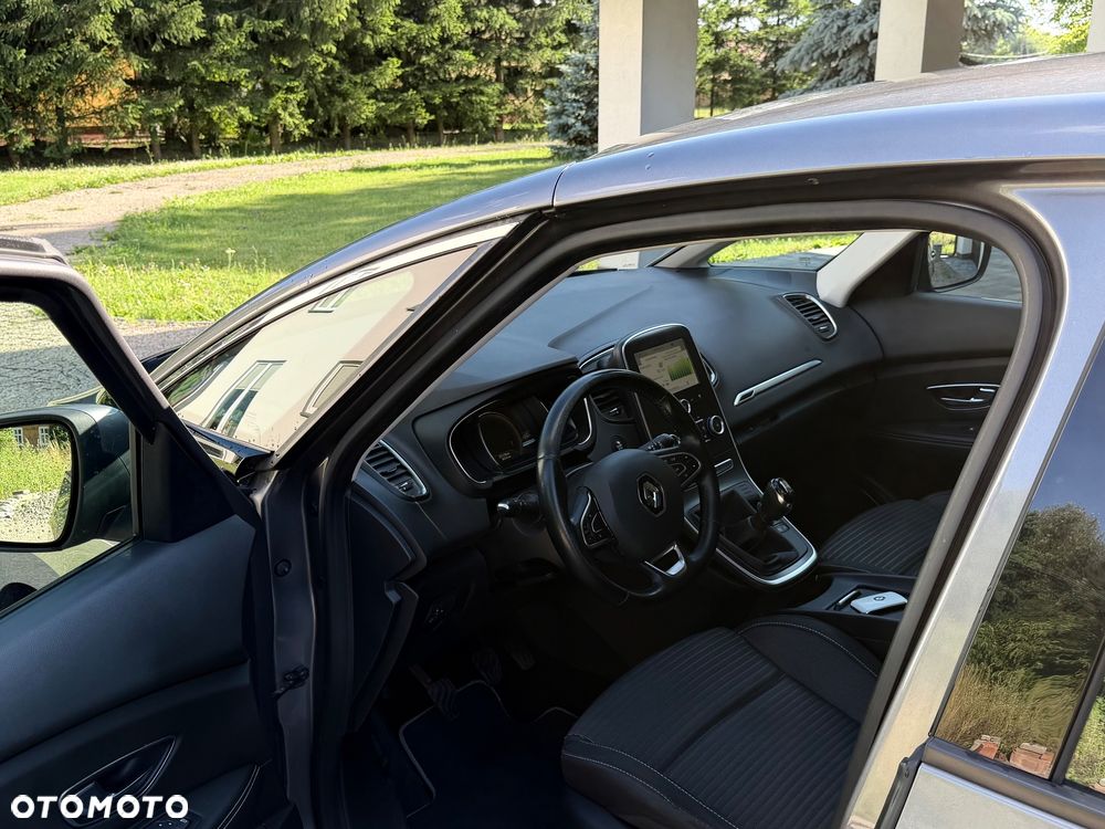 Renault Scenic - 12
