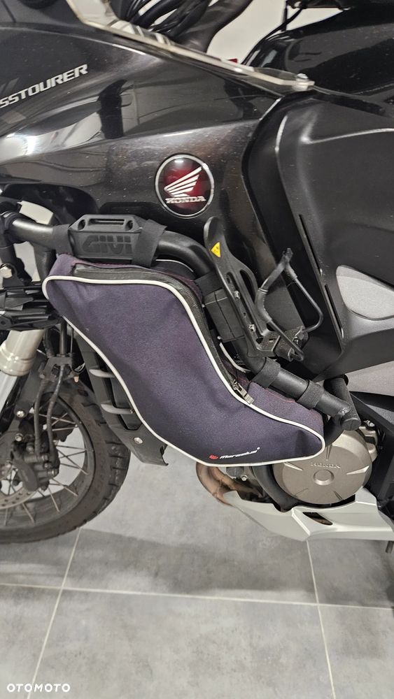 Honda VFR - 10