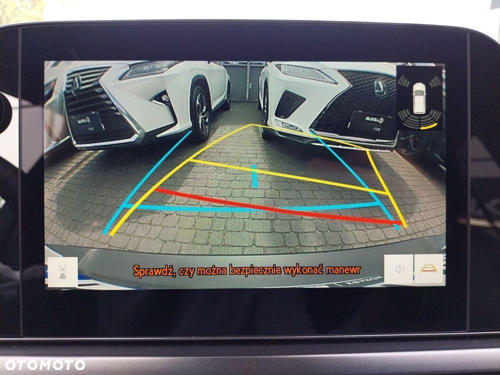 Lexus UX 300h Business - 26