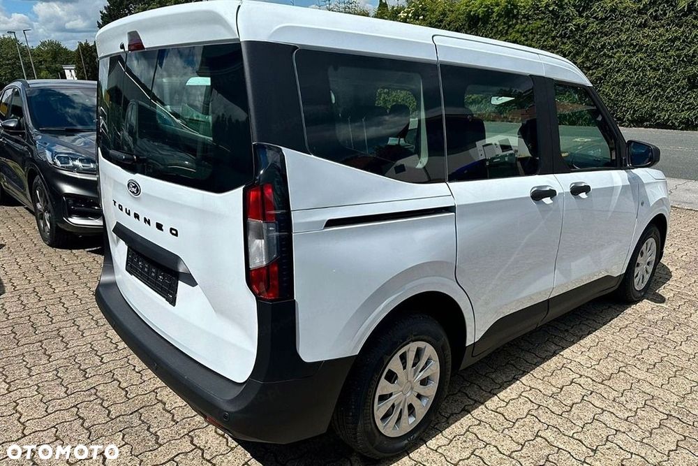 Ford Tourneo Courier - 6