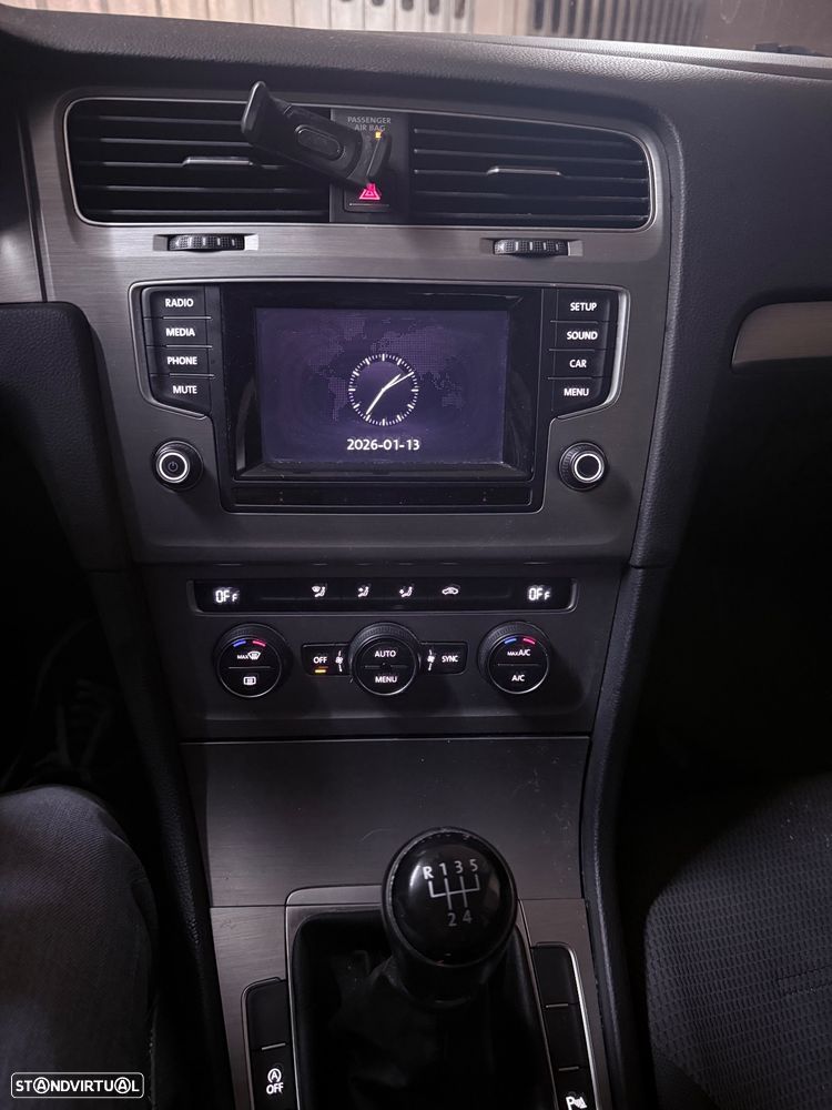 VW Golf Variant 1.6 TDi Confortline - 6