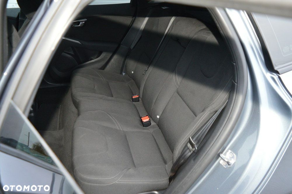 Volvo V40 D2 Geartronic Kinetic - 34