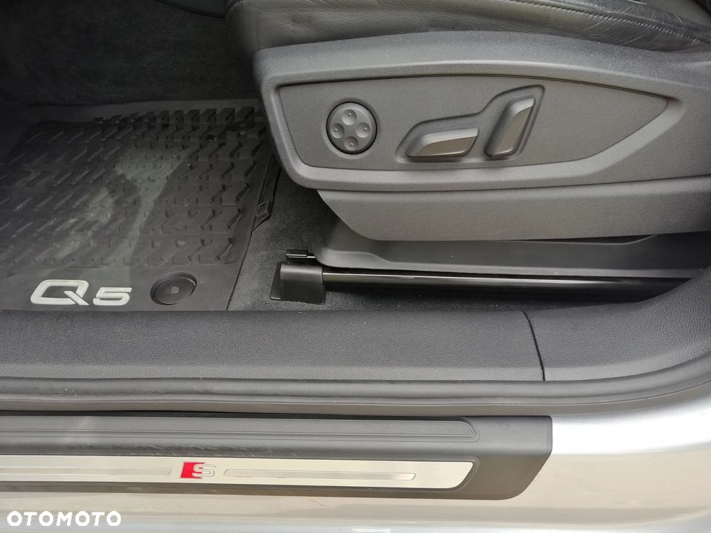 Audi Q5 45 TFSI quattro S tronic S line - 25