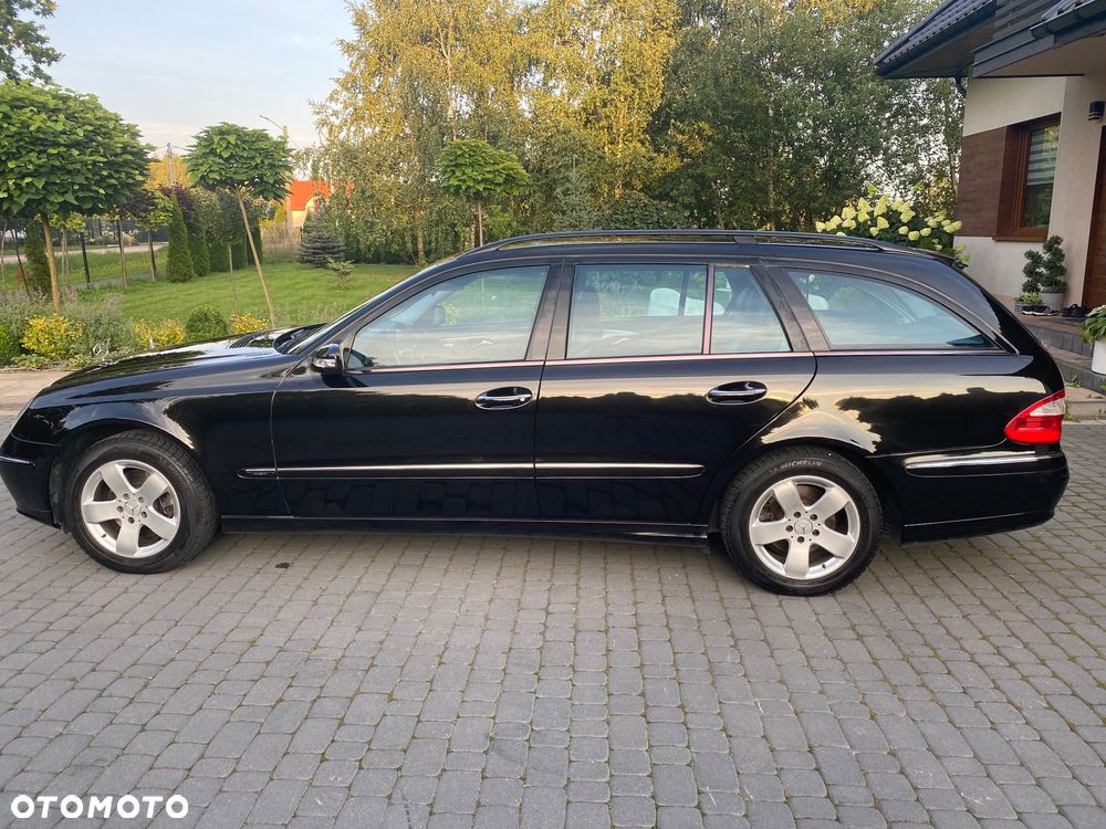 Mercedes-Benz Klasa E 320 T 4Matic Avantgarde - 24