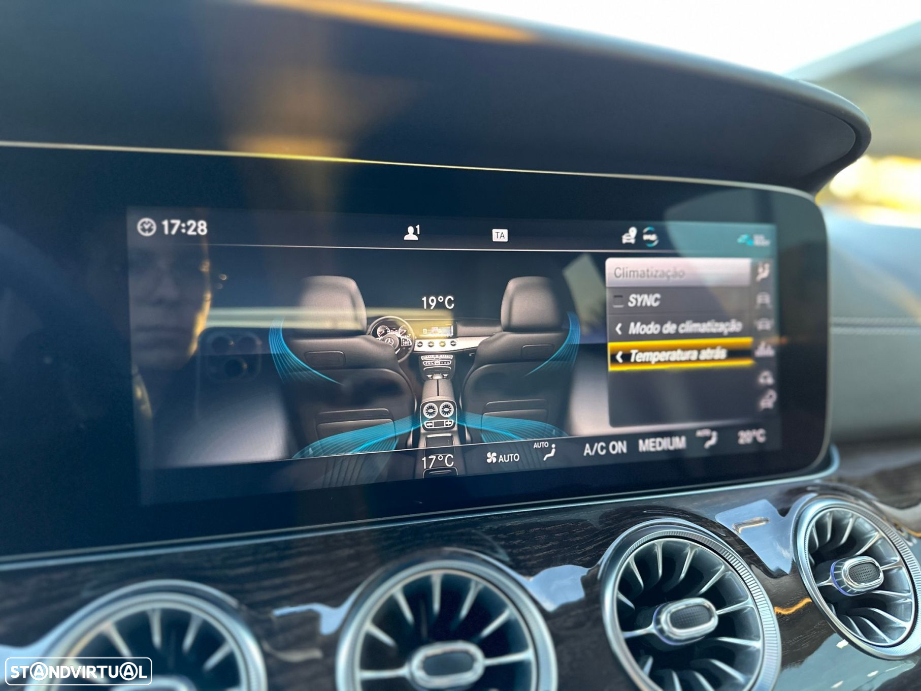 Mercedes-Benz CLS 350 d 4Matic AMG Line - 31