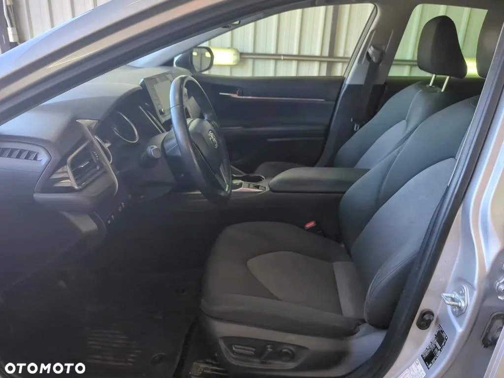 Toyota Camry 2.5 Hybrid Comfort CVT - 7