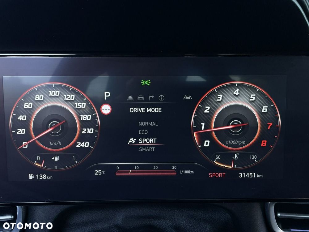 Hyundai Elantra - 25