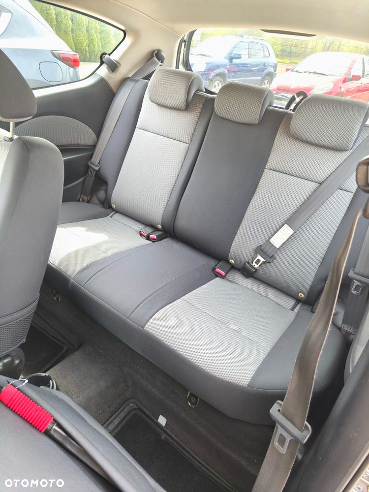 Chevrolet Aveo 1.4 LT - 8