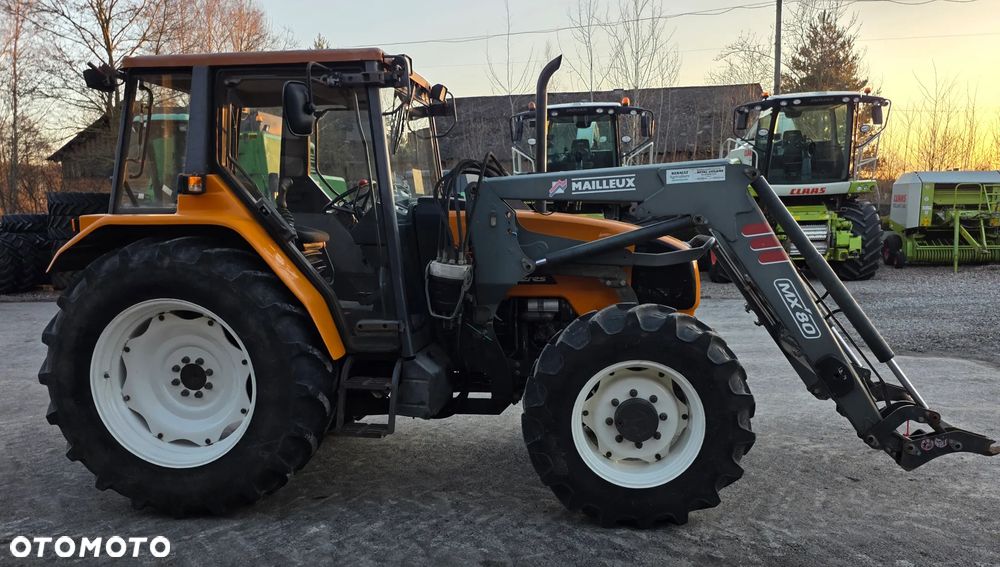 Renault Ceres 335 - 14