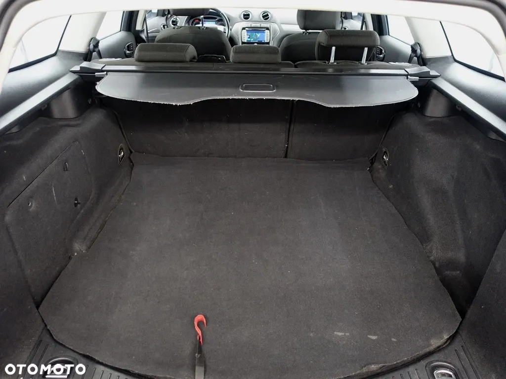 Ford Mondeo 2.0 Titanium - 36