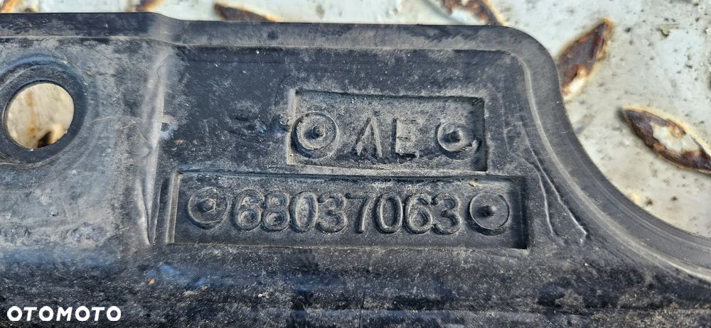 JEEP GRAND CHEROKEE WK2 LIFT SUMMIT OVERLAND Dolna osłona zderzaka Płyta pod zderzak 68037063AD 68037063AE Osłona podwozia Płyta dolna 68195943AA 68191341AA 68191341AB 68037062AE 68191341AB OSŁONY W STANIE BDB NIE POŁAMANE ORYGINAŁ - 3