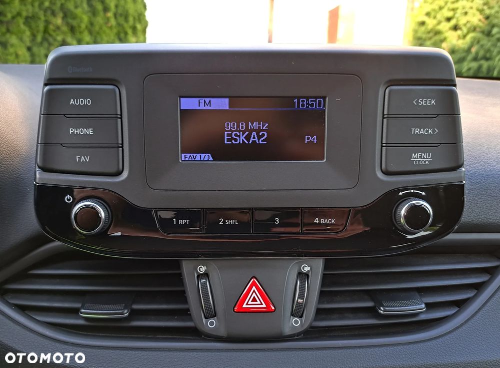 Hyundai i30 1.5 DPI Classic + - 28