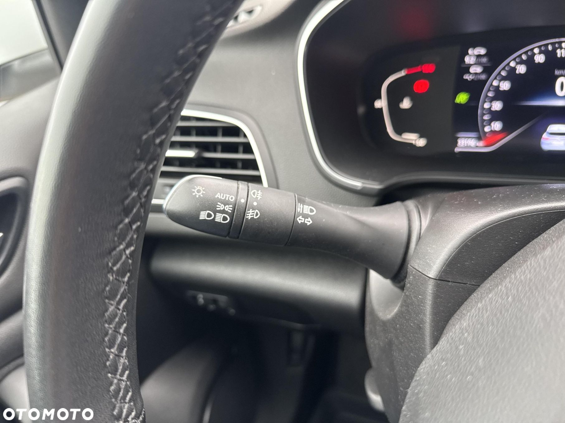 Renault Megane 1.3 TCe FAP Zen - 17