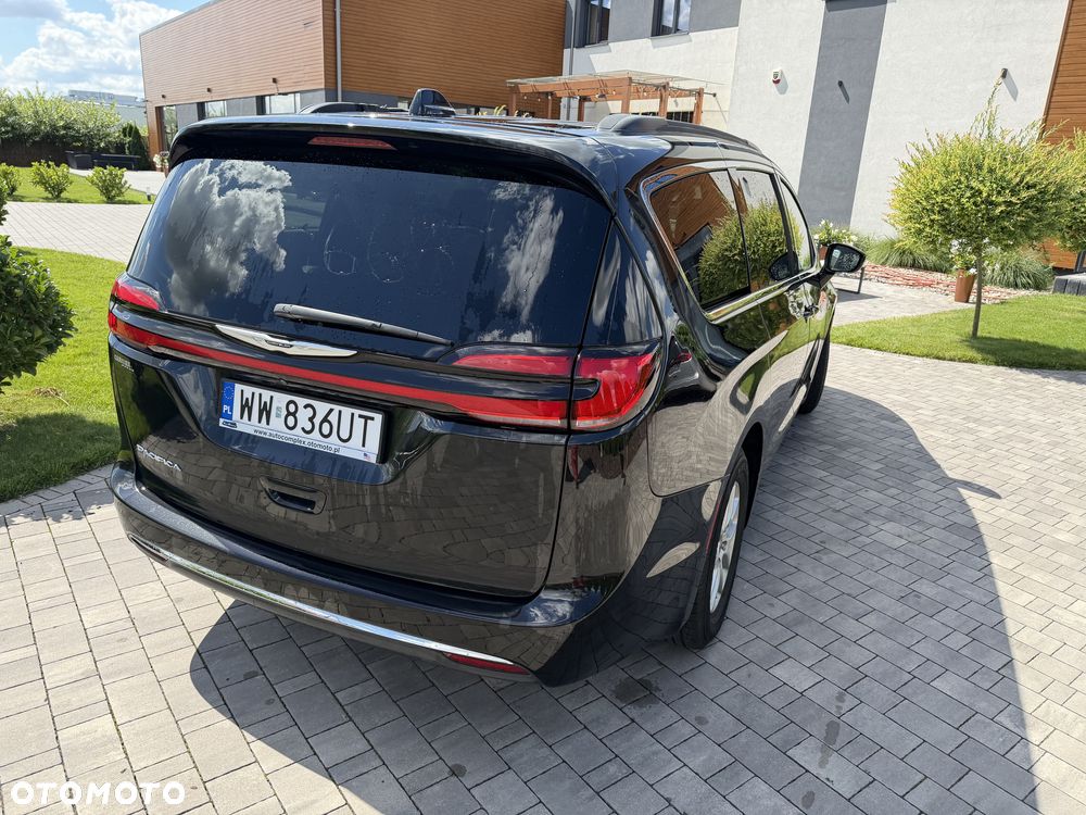Chrysler Pacifica - 9