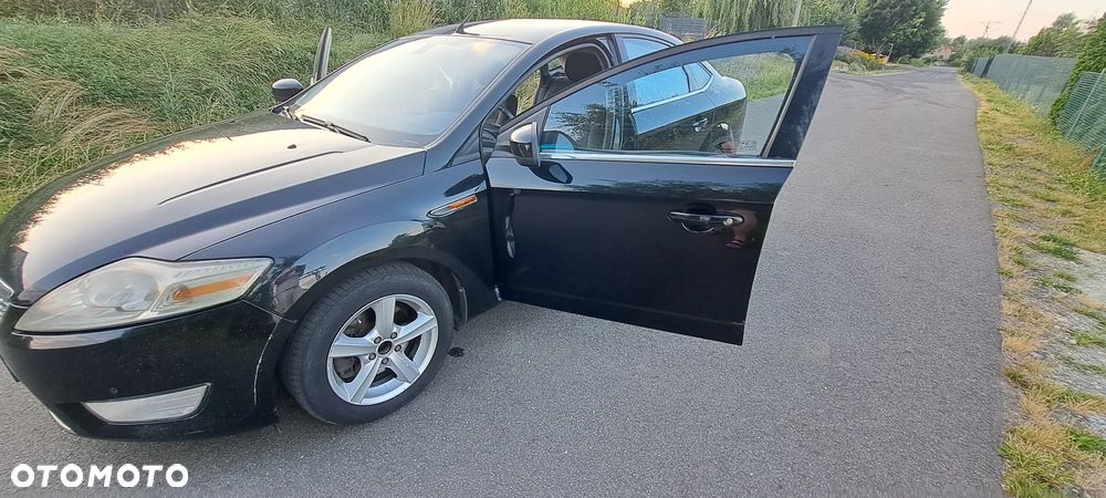Ford Mondeo 2.0 TDCi Titanium - 32
