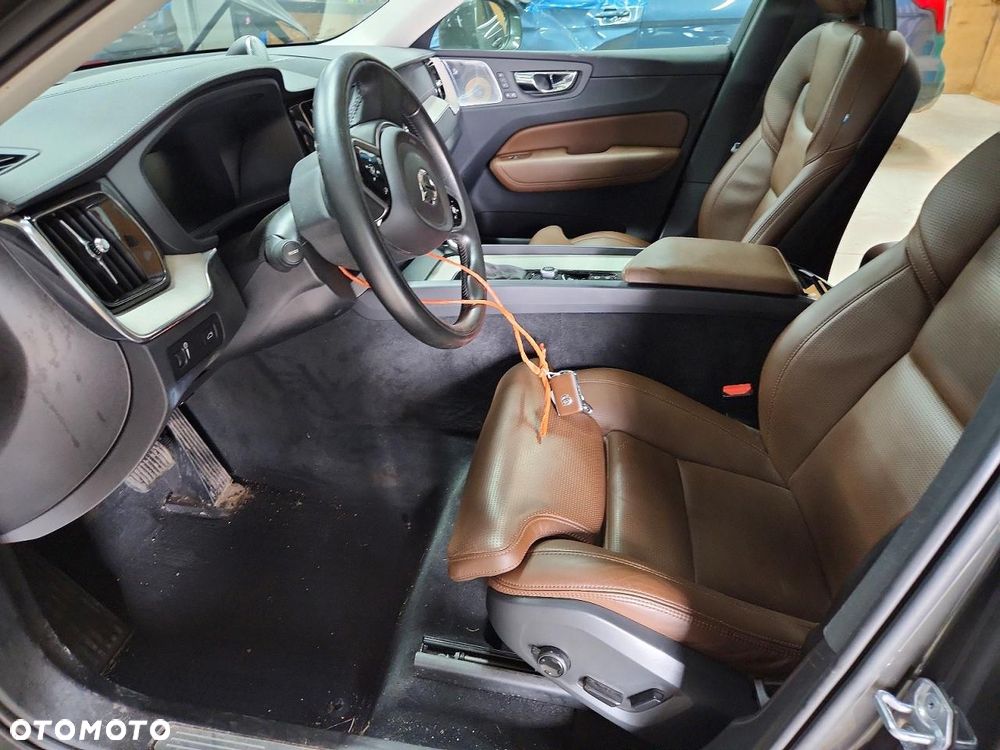 Volvo XC 60 T6 AWD Inscription - 7