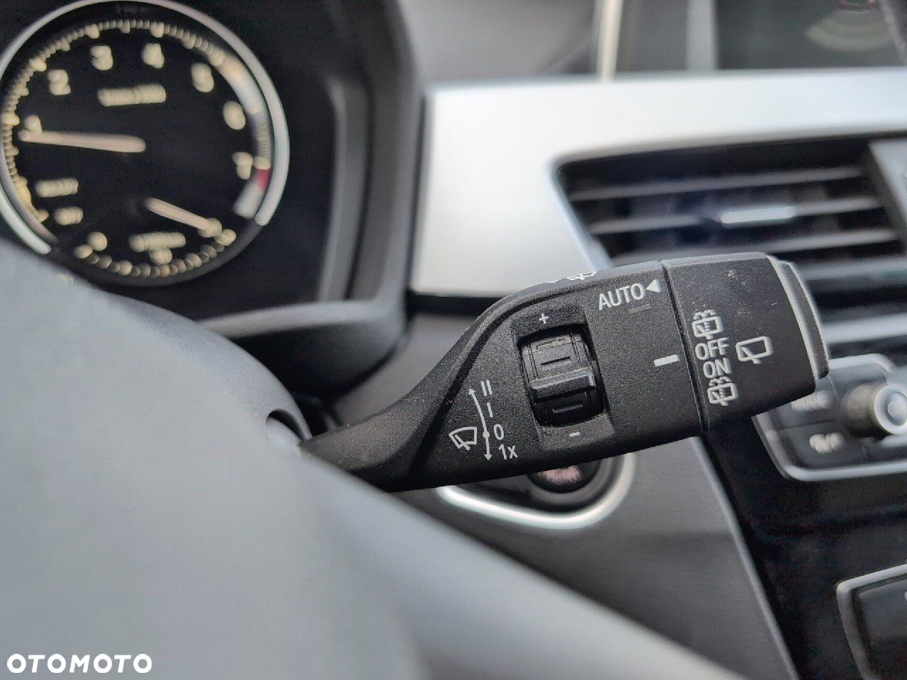 BMW X1 xDrive20i Advantage - 22